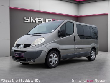 Renault trafic 2.5 dci 145 ch 9 places garantie 12mois occasion simplicicar royan simplicicar simplicibike france