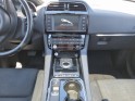 Jaguar f-pace pure 2.0 d - 180 ch awd bva8   attelage toit panoramique occasion avignon (84) simplicicar simplicibike france