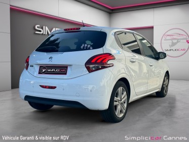 Peugeot 208 82ch bvm5 allure occasion simplicicar frejus  simplicicar simplicibike france