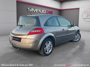 Renault megane ii coupe 1.6 16v exception - sieges chauffants - disitrib ok - faible km - occasion simplicicar compiegne...