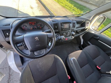 Peugeot boxer fourgon vitre 335 l2h2 bluehdi 120 ss pro - camera de recul - radio bluetooth main libre - climatisation...