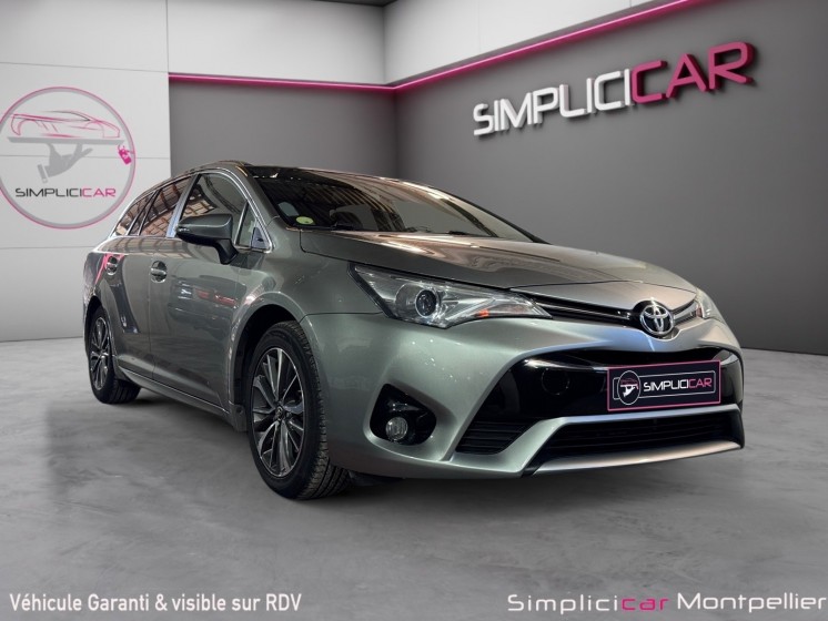 Toyota avensis touring sports 143 d-4d executive occasion montpellier (34) simplicicar simplicibike france