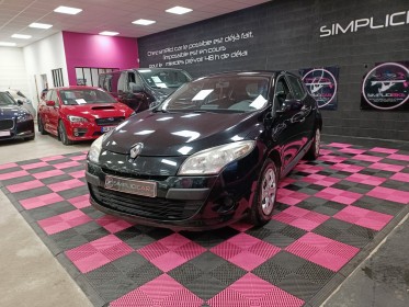 Renault megane iii berline dci 85 eco2 authentique occasion simplicicar amiens  simplicicar simplicibike france