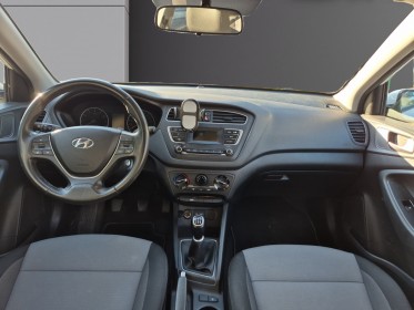 Hyundai i20 1.2 75ch initia occasion  simplicicar nord isere simplicicar simplicibike france