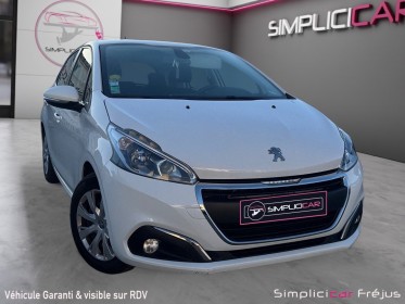 Peugeot 208 1.6 bluehdi 75ch bvm5 style occasion simplicicar frejus  simplicicar simplicibike france