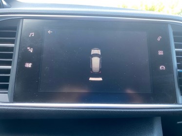 Peugeot 308 ii style / carplay / regulateur / ecran tactile / garantie et financement occasion simplicicar salon de provence...