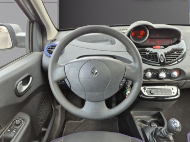 Renault twingo ii 1.2 lev 16v 75 eco2 purple toit ouvrant/bluetooth - garantie 12 mois - occasion simplicicar marignane ...