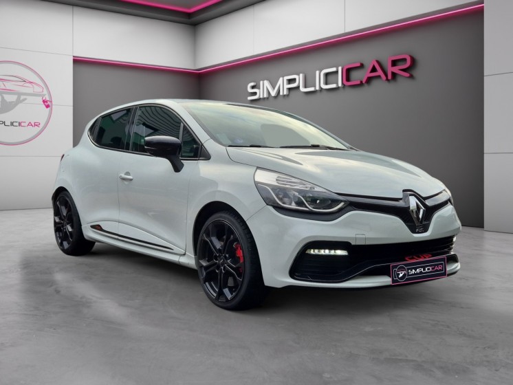 Renault clio iv 1.6l rs cup 200ch edc garantie 12 mois occasion  simplicicar nord isere simplicicar simplicibike france