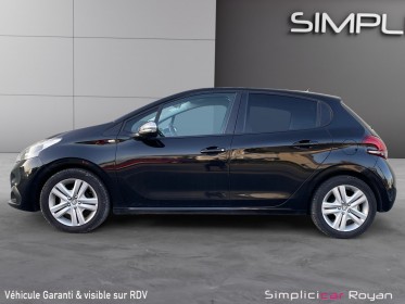 Peugeot 208 1.2 essence 82ch bvm5 active garantie 12 mois occasion simplicicar royan simplicicar simplicibike france