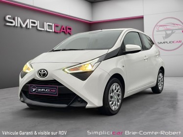 Toyota aygo mc18 1.0 vvt-i x-play x-app entretien et garantie toyota occasion simplicicar brie-comte-robert simplicicar...