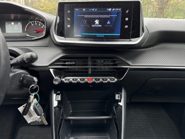 Peugeot 2008 130 eat8 style - carplay - climatisation - phase 2 - caméra de recul - radars av ar -  housse de sièges...