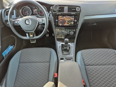 Volkswagen golf 1.0 tsi 115 bvm6 iq.drive garantie 1 ans occasion simplicicar royan simplicicar simplicibike france