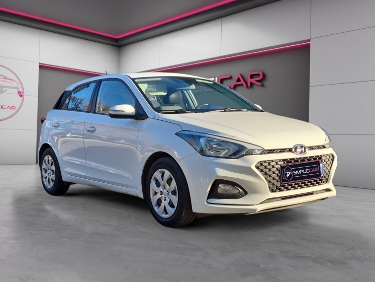 Hyundai i20 1.2 75ch initia garantie 1 an occasion  simplicicar nord isere simplicicar simplicibike france