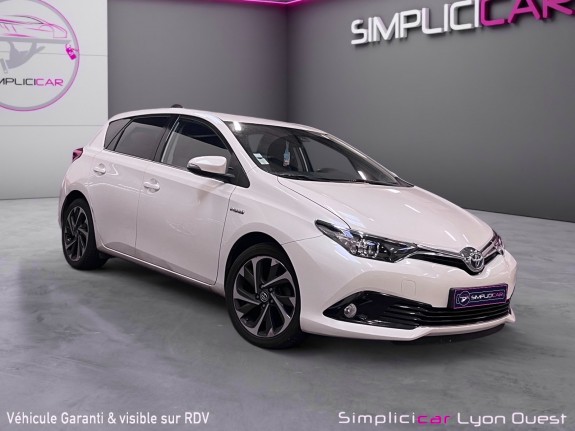 Toyota auris hybride 136h design garantie 12 mois occasion simplicicar lyon ouest simplicicar simplicibike france