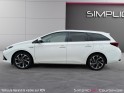 Toyota auris touring sports pro rc18 hybride pro 136h design - garantie 12 mois occasion simplicicar courbevoie simplicicar...