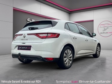 Renault megane iv berline tce 100 energy life occasion simplicicar brive la gaillarde  simplicicar simplicibike france