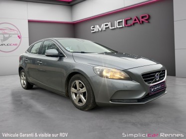 Volvo v40 d2 115ch momentum powershift a occasion simplicicar rennes simplicicar simplicibike france