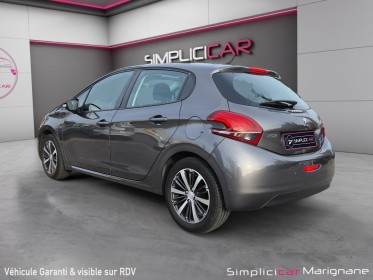 Peugeot 208 1.2vti 82ch bvm5 allure/carplay/toit pano/sieges chauffants/courroie neuve/garantie 12 mois occasion simplicicar...