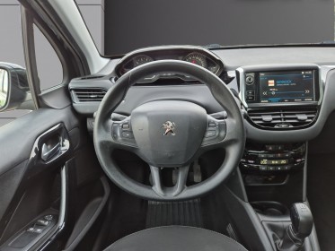 Peugeot 208 1.2vti 82ch bvm5 allure/carplay/toit pano/sieges chauffants/courroie neuve/garantie 12 mois occasion simplicicar...