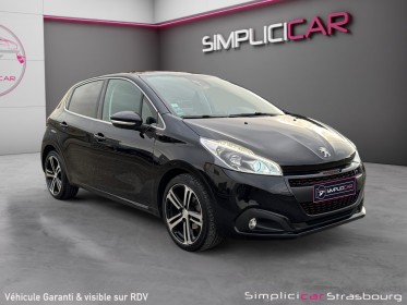 Peugeot 208 1.2 puretech 110ch ss bvm5 gt line toit pano - carplay - siege chauffant - jante 17 - pack noir - camera -...