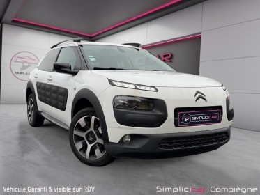 Citroen c4 cactus bluehdi 100 ss etg6 shine edition - faible kms - première main - caméra de recul - suivi ok occasion...