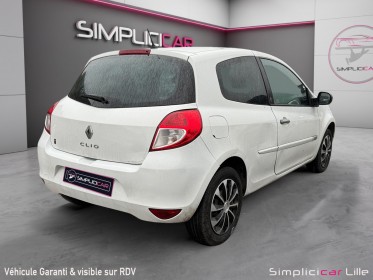 Renault clio iii 1.2 16v 75 eco2 authentique euro 5 occasion simplicicar lille  simplicicar simplicibike france