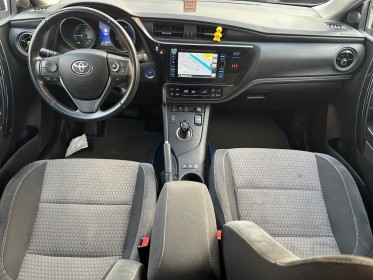 Toyota auris touring sports pro my17 hybride   pro 136h design occasion simplicicar lagny  simplicicar simplicibike france