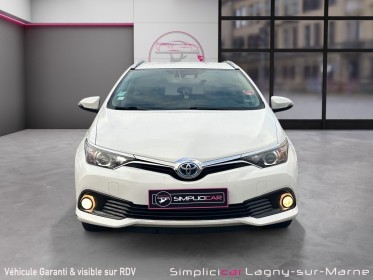 Toyota auris touring sports pro my17 hybride   pro 136h design occasion simplicicar lagny  simplicicar simplicibike france