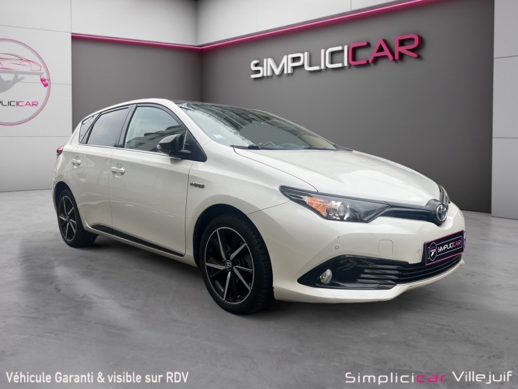 Toyota auris rc18 hybride 136h collection occasion simplicicar villejuif  simplicicar simplicibike france