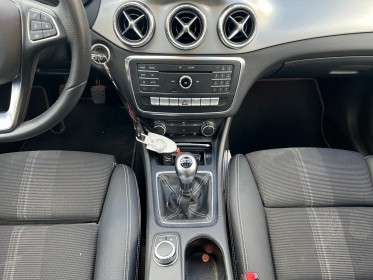 Mercedes classe cla 180 inspiration, car play, toit ouvrant, garantie 12 mois. occasion simplicicar villejuif  simplicicar...