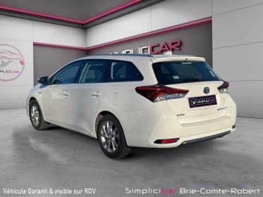 Toyota auris my17 hybride 136h tendance occasion simplicicar brie-comte-robert simplicicar simplicibike france