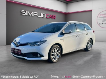 Toyota auris my17 hybride 136h tendance occasion simplicicar brie-comte-robert simplicicar simplicibike france