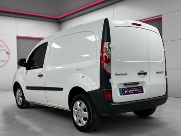 Renault kangoo express 1.5 dci 90 energy e6 extra r-link 1°main 3pl suivi complet renault / tva recuperable occasion...