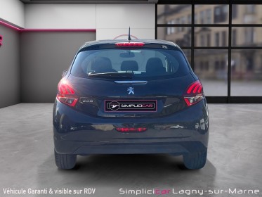 Peugeot 208 82cv ss bvm5 signature occasion simplicicar lagny  simplicicar simplicibike france