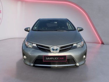 Toyota auris hybride 136h camera de recul occasion simplicicar orgeval  simplicicar simplicibike france