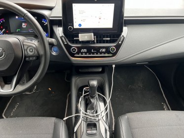 Toyota corolla hybride my22 122h design carplay, caméra recul, full entretien toyota, garantie constructeur occasion...