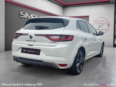 Renault megane iv berline tce 140 edc fap gt-line occasion simplicicar lille  simplicicar simplicibike france