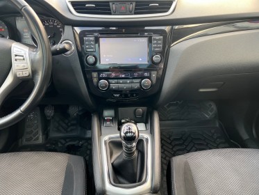 Nissan qashqai 1.5 dci 110 stop/start visia, caméra de recul, toit panoramique, garantie 12 mois. occasion simplicicar...