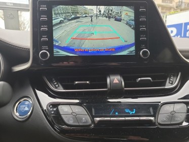 Toyota c-hr hybride my22 1.8l distinctive apple carplay occasion paris 17ème (75)(porte maillot) simplicicar simplicibike...