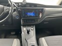 Toyota auris touring sports collection hybride 136h dynamic, garantie 12 mois, camera de recul, gps occasion simplicicar...