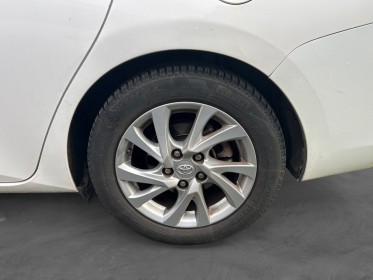 Toyota auris touring sports collection hybride 136h dynamic, garantie 12 mois, camera de recul, gps occasion simplicicar...