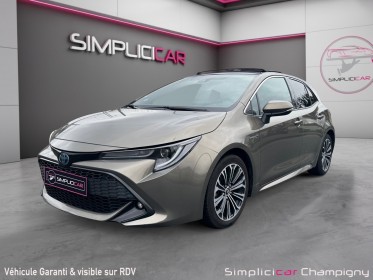 Toyota corolla hybride 122h design - toit ouvrant - entretien exclusif toyota - garantie 12 mois occasion champigny-sur-marne...