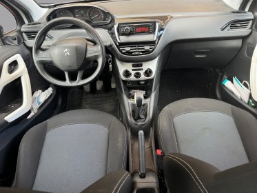 Peugeot 208 68 ch like occasion cannes (06) simplicicar simplicibike france