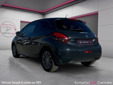 Peugeot 208 82ch - caméra de recul  carplay occasion simplicicar frejus  simplicicar simplicibike france