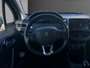 Peugeot 208 82ch - caméra de recul  carplay occasion simplicicar frejus  simplicicar simplicibike france