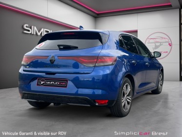 Renault megane iv berline blue dci 115 edc r.s. line occasion simplicicar brest simplicicar simplicibike france