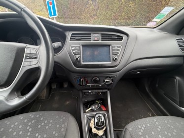 Hyundai i20 1.0 t-gdi 100 edition style occasion simplicicar brive la gaillarde  simplicicar simplicibike france