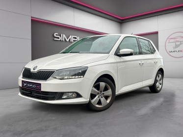 Skoda fabia 1.4 tdi 90cv  greentec style garantie 12 mois occasion  simplicicar nord isere simplicicar simplicibike france