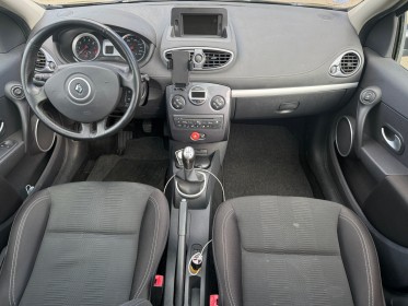 Renault clio iii 1.2 16v 75 eco2 20th euro 5 - toit ouvrant panoramique - garantie 12 mois occasion simplicicar brest...