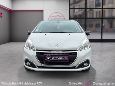 Peugeot 208 gt line 1.6 diesel 120ch - blanc nacre - faible km - occasion simplicicar compiegne simplicicar simplicibike france